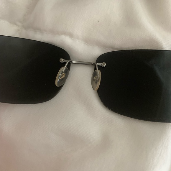 Burberry Rimless Sunglasses with case - Picture 9 of 14